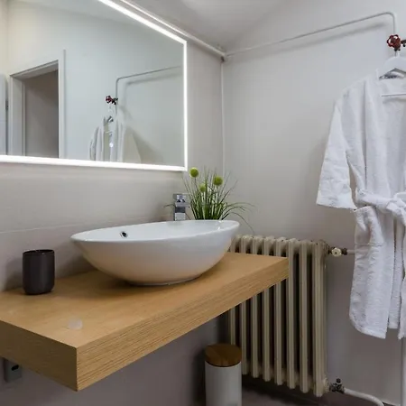 Kuki With Balcony Lägenhet *