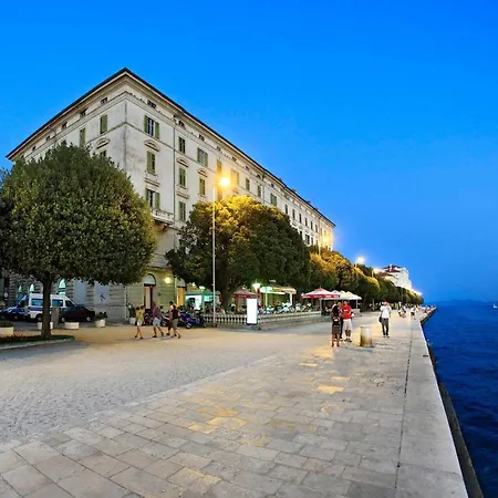 Kuki With Balcony Διαμέρισμα *