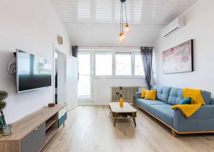 Apartment Kuki With Balcony Zadar