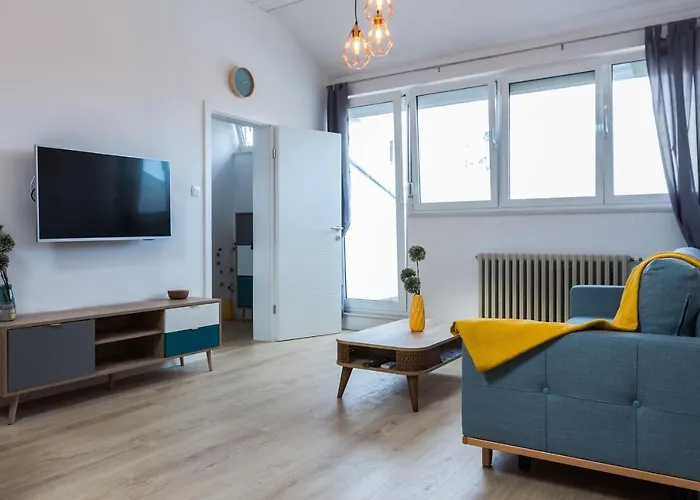 Kuki With Balcony Апартаменты